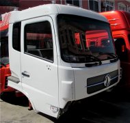 东风天锦驾驶室总成[玉白]