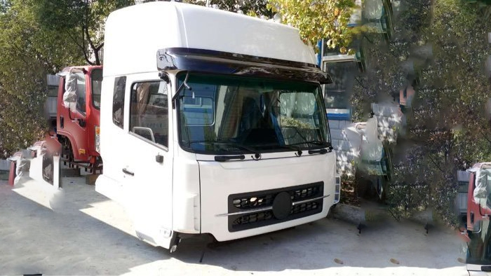 东风天龙驾驶室总成[玉白]